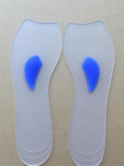 硅胶鞋垫（硅胶鞋垫的优缺点）