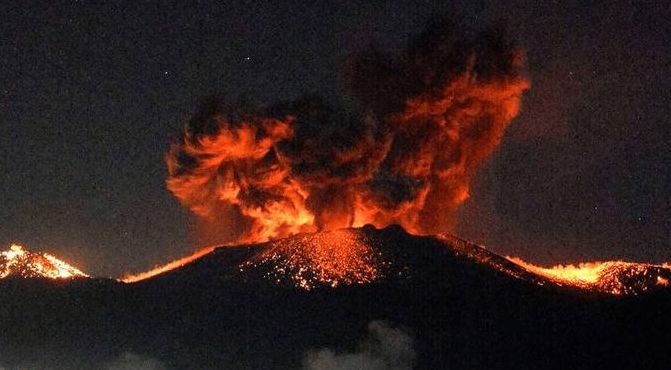 富士山冒烟（富士山冒烟最新情况）