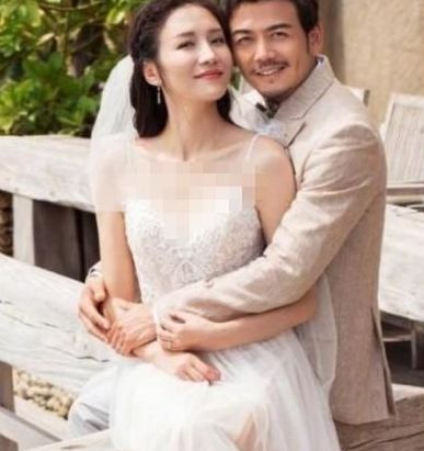 杨烁老婆（杨烁老婆个人简历）