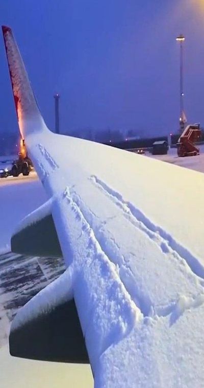 下雪飞机能正常起飞吗（下雪了飞机能起飞吗）