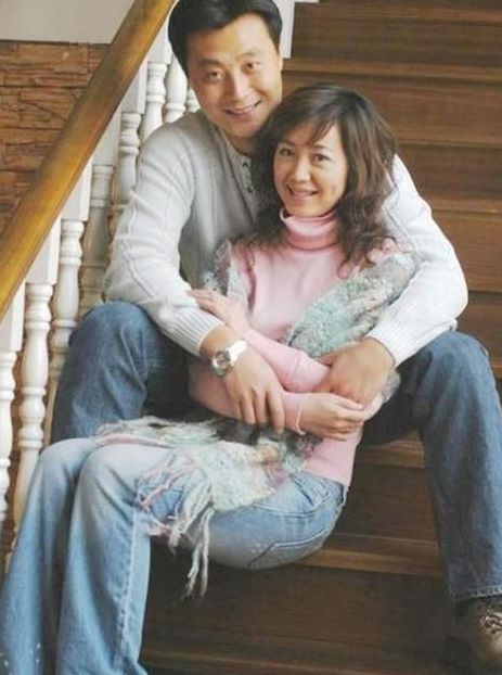 任程伟老婆（任程伟老婆黄蕾个人资料简介）
